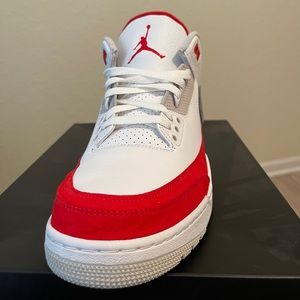 Air Jordan 3 Retro Tinker SP university red 
Size 12